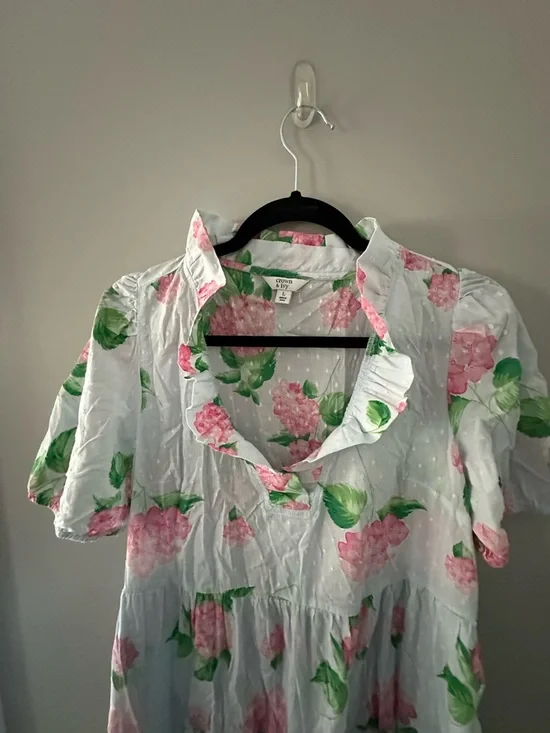 Crown and Ivy 100% cotton Light Blue Floral Midi Dress with Pink Hydrangeas - Picture 2 of 5